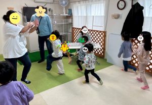 4月お誕生日　リトミック２